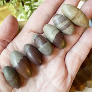 Shiva Lingam balance
