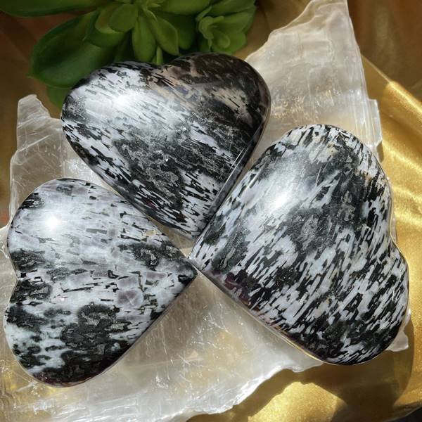 Zebra Stripe Indigo Gabbro Heart