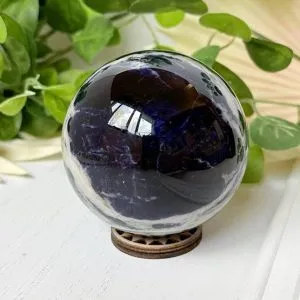 Sodalite brings clarity to your mental self and activates your intuitive abilities. This beautiful stone helps us find our own truth.