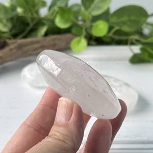 Quartz crystals are all about clarity, light, amplification. It is here to support us however we need it, and to help us find clarity and light in our lives.