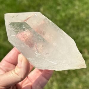 Quartz crystals are all about clarity, light, amplification. It is here to support us however we need it, and to help us find clarity and light in our lives.