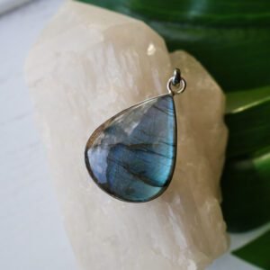 Labradorite Sterling Silver Pendant, a protective stone for intuition and inner magic